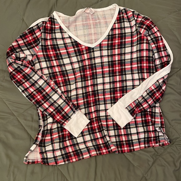 Victoria’s Secret Red Plaid Matching Set Pajamas Women’s Size Medium - Picture 3 of 9